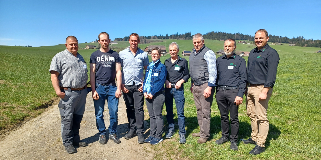 Daniel Graber, Werner Gamma, Curdin Cabalzar, Gabi Järmann, Alfred Wyss, Walter Durrer, Simon Hertig und Präsident Marcel Dettling